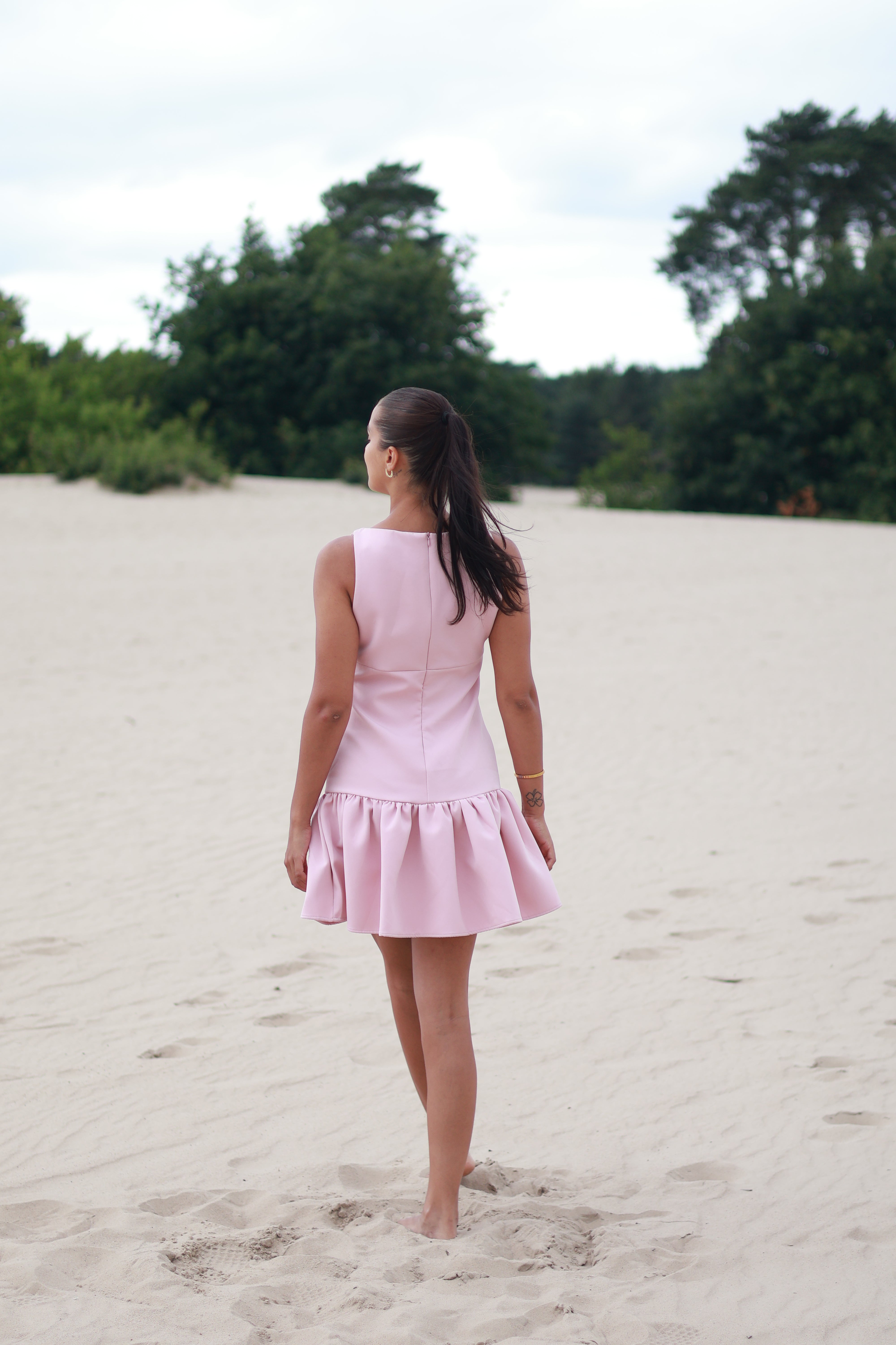 Petite babyroze korte jurk